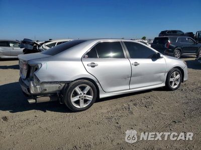 Trzecie zdjęcie samochodu z tyłu: 2014 TOYOTA CAMRY SE VIN:4T1BF1FK6EU860311 - miniatura