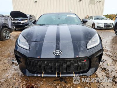 Piąte zdjęcie samochodu w środku: 2024 TOYOTA GR 86 PREMIUM VIN:JF1ZNBE16R8758676 - miniatura