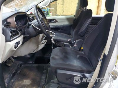 Zdjęcie 7 z 13 samochodu: 2023 CHRYSLER VOYAGER LX VIN:2C4RC1CG0PR587796 - miniatura