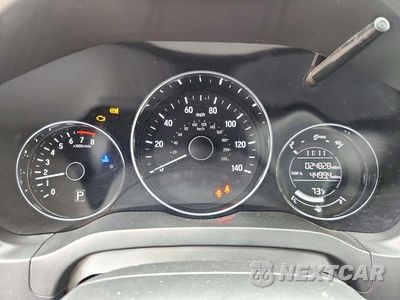 Zdjęcie 9 z 12 samochodu: 2019 HONDA HR-V LX VIN:3CZRU6H39KG714568 - miniatura