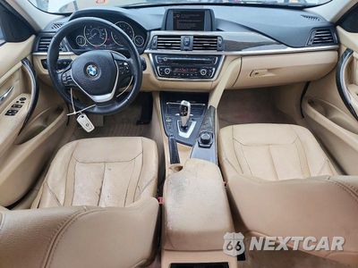Zdjęcie 8 z 12 samochodu: 2012 BMW 328 I VIN:WBA3A5C58CF258456 - miniatura