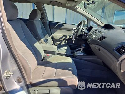 Zdjęcie 7 z 12 samochodu: 2009 HONDA CIVIC LX VIN:19XFA16549E049979 - miniatura