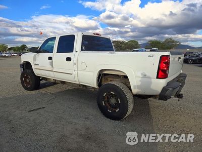 Drugie zdjęcie samochodu z przodu: 2005 CHEVROLET SILVERADO C2500 HEAVY DUTY VIN:1GCHC23U25F800128 - miniatura
