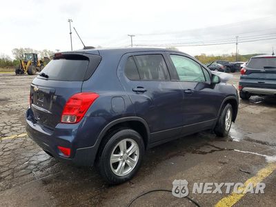 Trzecie zdjęcie samochodu z tyłu: 2019 CHEVROLET TRAX LS VIN:3GNCJKSB3KL229130 - miniatura