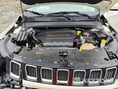Zdjęcie 11 z 12 samochodu: 2020 JEEP COMPASS LATITUDE VIN:3C4NJDBB0LT228841 - miniatura