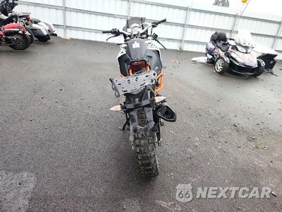 Czwarte zdjęcie samochodu z boku: 2018 KTM 1090 ADVENTURE R VIN:VBKV49403JM996430 - miniatura