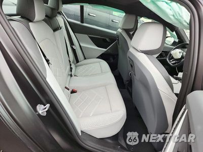 Zdjęcie 10 z 12 samochodu: 2025 BMW 540 XI VIN:WBA63FJ06SCU09265 - miniatura