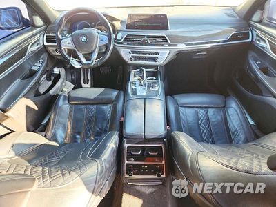 Zdjęcie 8 z 12 samochodu: 2018 BMW 750 I VIN:WBA7F0C53JGM23732 - miniatura