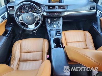 Zdjęcie 8 z 12 samochodu: 2011 LEXUS CT VIN:JTHKD5BH9B2041424 - miniatura