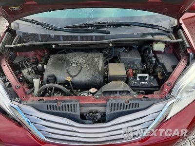Zdjęcie 12 z 13 samochodu: 2017 TOYOTA SIENNA XLE 8-PASSENGER VIN:5TDYZ3DC8HS816350 - miniatura