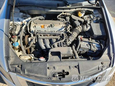 Zdjęcie 11 z 12 samochodu: 2009 HONDA ACCORD LXP VIN:1HGCP26469A070951 - miniatura