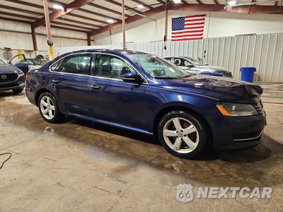 Czwarte zdjęcie samochodu z boku: 2012 VOLKSWAGEN PASSAT SE VIN:1VWBP7A32CC088183 - miniatura