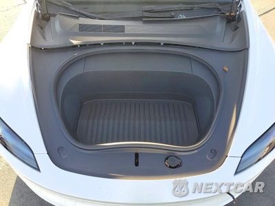 Zdjęcie 11 z 12 samochodu: 2024 TESLA MODEL 3 VIN:5YJ3E1EAXRF732401 - miniatura