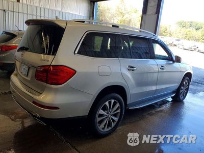 Trzecie zdjęcie samochodu z tyłu: 2015 MERCEDES-BENZ GL 450 4MATIC VIN:4JGDF6EE8FA566395 - miniatura