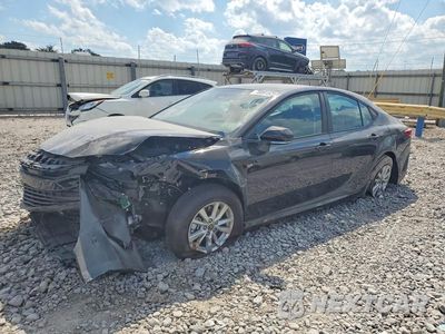 2026 TOYOTA CAMRY LE 4T1DAACK8TU905290 - główne zdjęcie licytacji z USA - miniatura