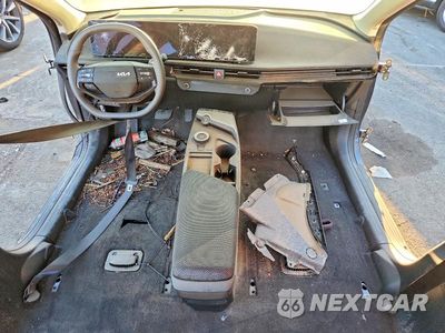 Zdjęcie 8 z 12 samochodu: 2025 KIA EV6 WIND VIN:5XYC34JA9SG010204 - miniatura