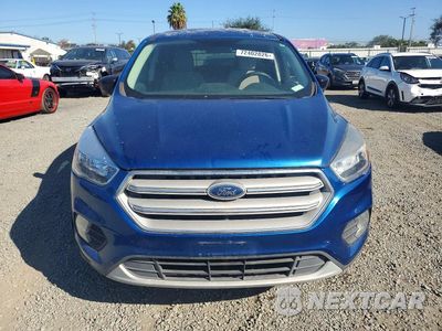 Piąte zdjęcie samochodu w środku: 2019 FORD ESCAPE SE VIN:1FMCU0GD7KUA06217 - miniatura