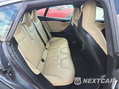 Zdjęcie 10 z 12 samochodu: 2016 TESLA MODEL S VIN:5YJSA1E10GF133480 - miniatura