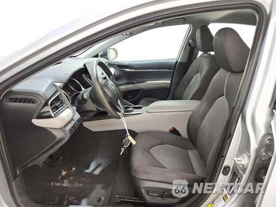 Zdjęcie 7 z 12 samochodu: 2022 TOYOTA CAMRY LE VIN:4T1C11AKXNU009574 - miniatura