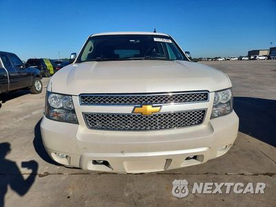 Piąte zdjęcie samochodu w środku: 2013 CHEVROLET SUBURBAN K1500 LTZ VIN:1GNSKKE79DR100739 - miniatura