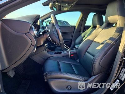 Zdjęcie 7 z 12 samochodu: 2018 MERCEDES-BENZ CLA 250 VIN:WDDSJ4EB3JN505614 - miniatura