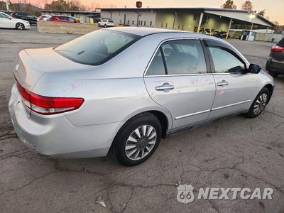 Trzecie zdjęcie samochodu z tyłu: 2003 HONDA ACCORD LX VIN:1HGCM56343A060296 - miniatura