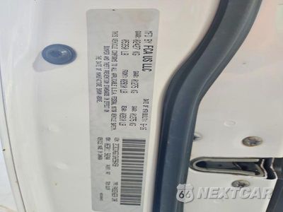 Zdjęcie 13 z 13 samochodu: 2016 CHRYSLER 300 S VIN:2C3CCAGG1GH296458 - miniatura