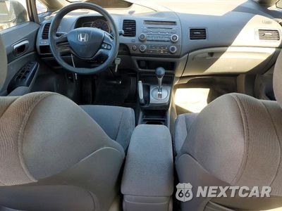 Zdjęcie 8 z 12 samochodu: 2006 HONDA CIVIC LX VIN:1HGFA16526L022803 - miniatura