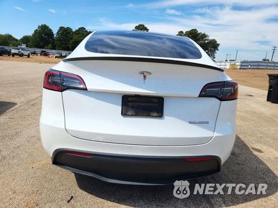Zdjęcie 6 z 13 samochodu: 2023 TESLA MODEL Y VIN:7SAYGDEF4PF797158 - miniatura