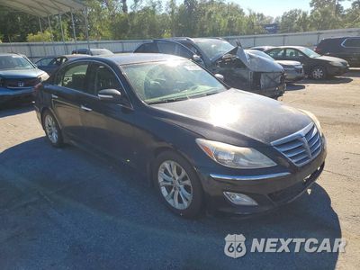 Czwarte zdjęcie samochodu z boku: 2013 HYUNDAI GENESIS 3.8L VIN:KMHGC4DD2DU248402 - miniatura
