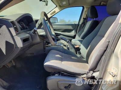 Zdjęcie 7 z 13 samochodu: 2010 JEEP GRAND CHEROKEE LAREDO VIN:1J4PR4GK4AC160234 - miniatura