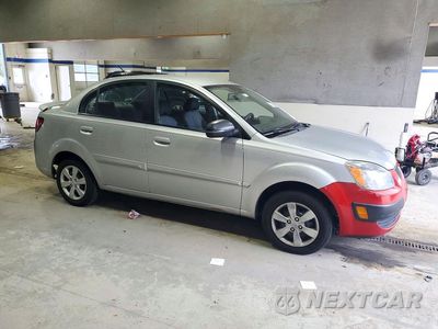 Czwarte zdjęcie samochodu z boku: 2010 KIA RIO BASE VIN:KNADH4A33A6650270 - miniatura