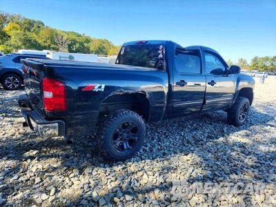 Trzecie zdjęcie samochodu z tyłu: 2011 CHEVROLET SILVERADO K1500 LT VIN:1GCPKSE39BF207560 - miniatura