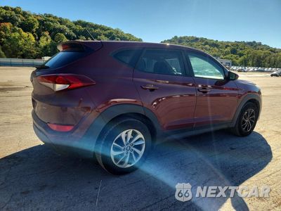 Trzecie zdjęcie samochodu z tyłu: 2018 HYUNDAI TUCSON SE VIN:KM8J2CA44JU816460 - miniatura