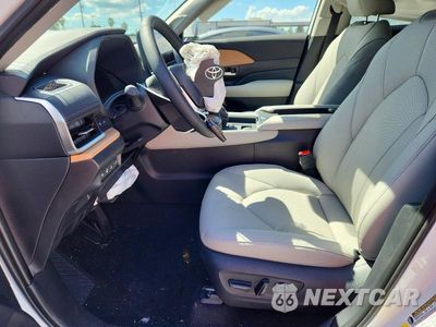 Zdjęcie 7 z 14 samochodu: 2026 TOYOTA GRAND HIGHLANDER HYBRID LIMITED VIN:5TDACAB58TS121967 - miniatura