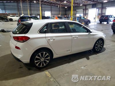 Trzecie zdjęcie samochodu z tyłu: 2018 HYUNDAI ELANTRA GT BASE VIN:KMHH35LE9JU058869 - miniatura