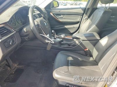 Zdjęcie 7 z 12 samochodu: 2015 BMW 328 XI VIN:WBA3B3G56FNT68654 - miniatura