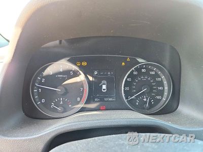 Zdjęcie 9 z 12 samochodu: 2018 HYUNDAI ELANTRA SEL VIN:5NPD84LF8JH333228 - miniatura
