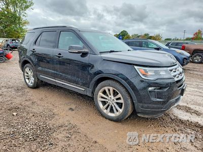 Czwarte zdjęcie samochodu z boku: 2018 FORD EXPLORER XLT VIN:1FM5K8D89JGB16302 - miniatura