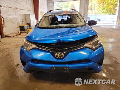 Piąte zdjęcie samochodu w środku: 2017 TOYOTA RAV4 LE VIN:JTMBFREV0HJ708352 - miniatura