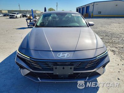 Piąte zdjęcie samochodu w środku: 2025 HYUNDAI ELANTRA SEL VIN:KMHLS4DG9SU879883 - miniatura