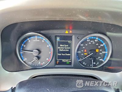 Zdjęcie 9 z 13 samochodu: 2018 TOYOTA RAV4 LIMITED VIN:2T3YFREV7JW464085 - miniatura