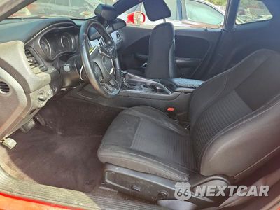 Zdjęcie 7 z 12 samochodu: 2016 DODGE CHALLENGER SXT VIN:2C3CDZAGXGH336797 - miniatura