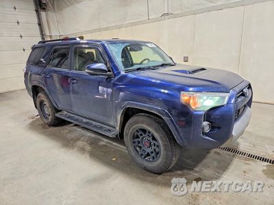 Czwarte zdjęcie samochodu z boku: 2024 TOYOTA 4RUNNER TRD OFF-ROAD PREMIUM VIN:JTERU5JR5R6228877 - miniatura