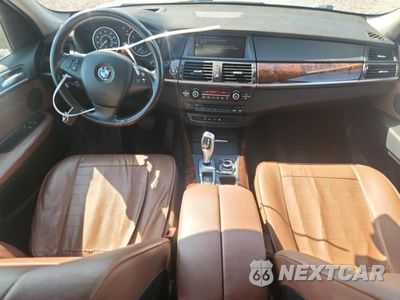 Zdjęcie 8 z 13 samochodu: 2013 BMW X5 XDRIVE35I VIN:5UXZV4C51D0E13267 - miniatura