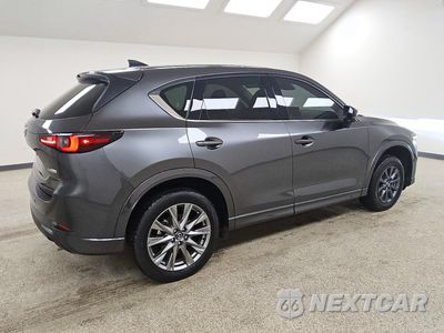 Trzecie zdjęcie samochodu z tyłu: 2025 MAZDA CX-5 PREMIUM PLUS VIN:JM3KFBEM9S0747301 - miniatura