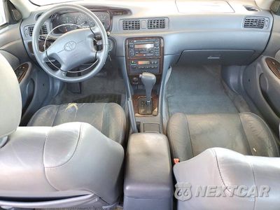 Zdjęcie 8 z 12 samochodu: 2001 TOYOTA CAMRY XLE V6 VIN:4T1BF28K11U960443 - miniatura