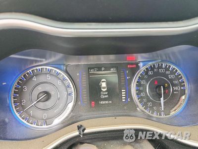 Zdjęcie 9 z 12 samochodu: 2015 CHRYSLER 200 LIMITED VIN:1C3CCCAB5FN704376 - miniatura