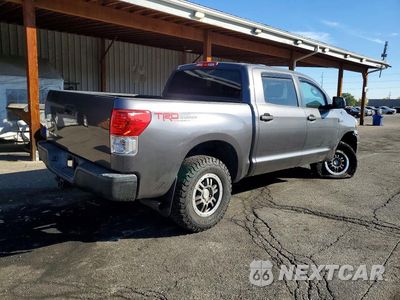 Trzecie zdjęcie samochodu z tyłu: 2012 TOYOTA TUNDRA CREWMAX SR5 VIN:5TFDY5F13CX257043 - miniatura