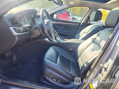 Zdjęcie 7 z 12 samochodu: 2011 BMW 550 XI VIN:WBAFU9C50BC783765 - miniatura